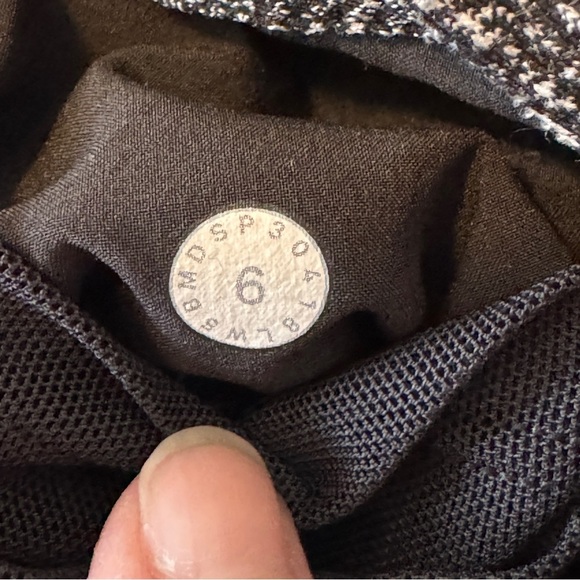 Lululemon 6 On the Fly Pant 28” Gray Ankle Lounge Casual Pants - Picture 9 of 10